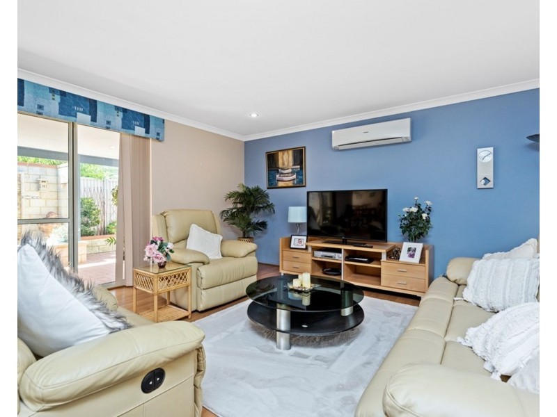 4 Alston Close, Waikiki WA 6169