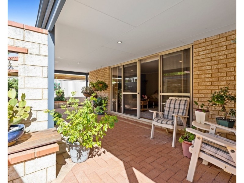 4 Alston Close, Waikiki WA 6169