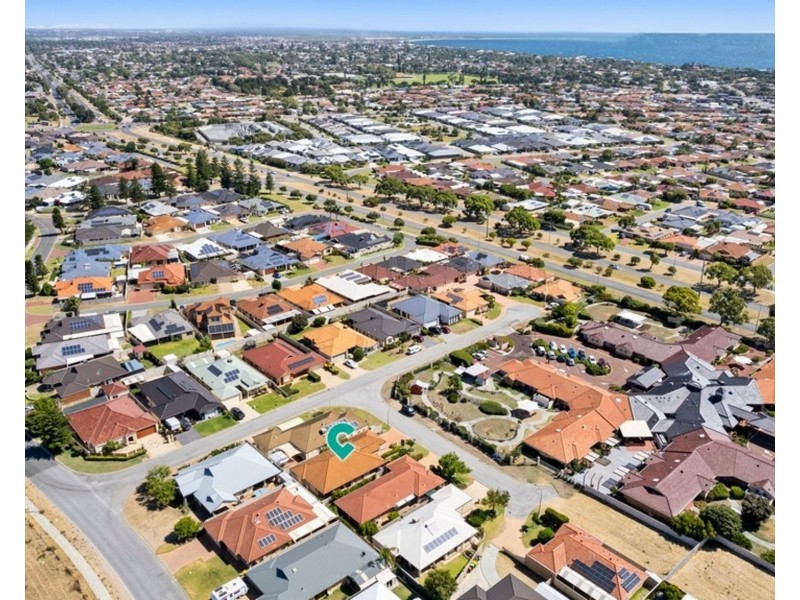 4 Alston Close, Waikiki WA 6169