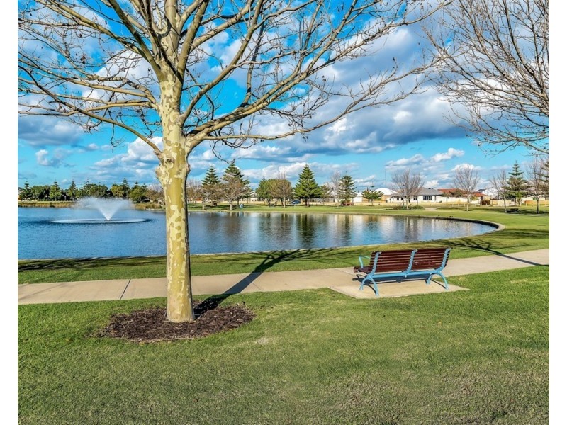 4 Alston Close, Waikiki WA 6169