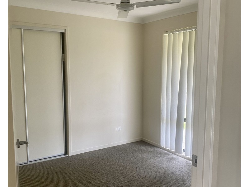 5 Robinia Court, Morayfield QLD 4506