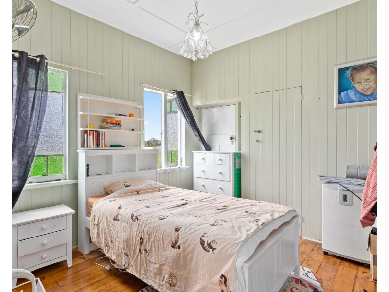5 Leslee Court, Summerholm QLD 4341