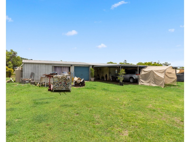 5 Leslee Court, Summerholm QLD 4341