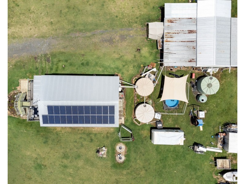 5 Leslee Court, Summerholm QLD 4341