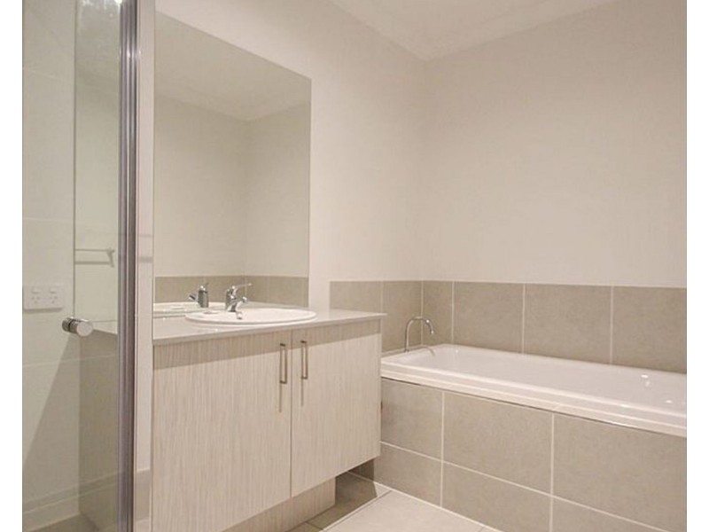 133 Spring Mountain Boulevard, Spring Mountain QLD 4124
