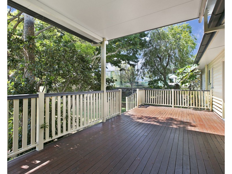 22 Bird Street, Manly QLD 4179