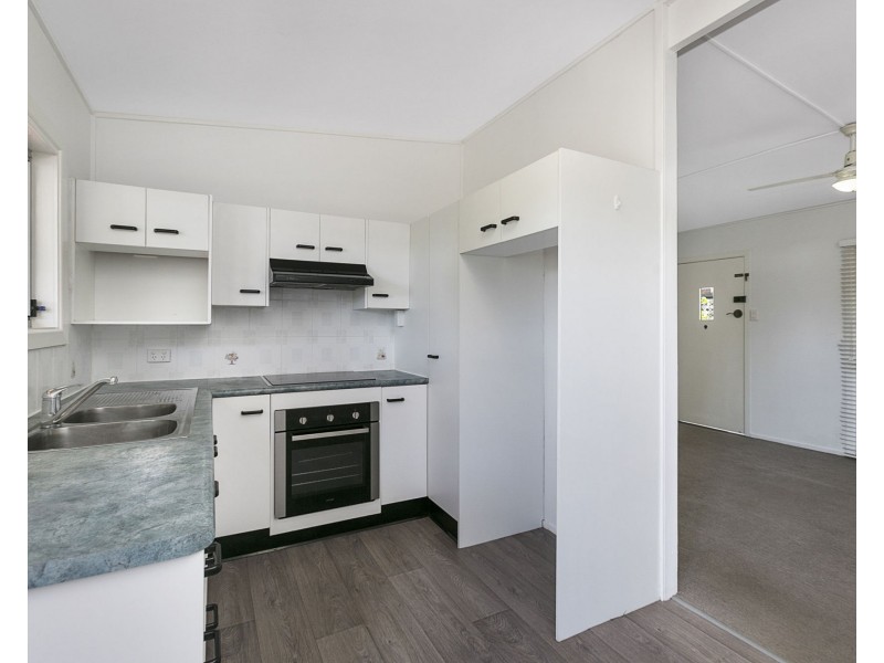22 Bird Street, Manly QLD 4179