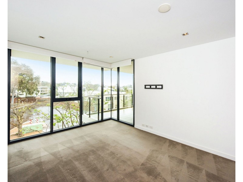 W304/70 Canning Beach Road, Applecross WA 6153