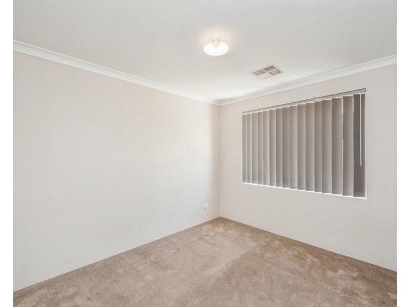 2 Worlington Loop, Meadow Springs WA 6210