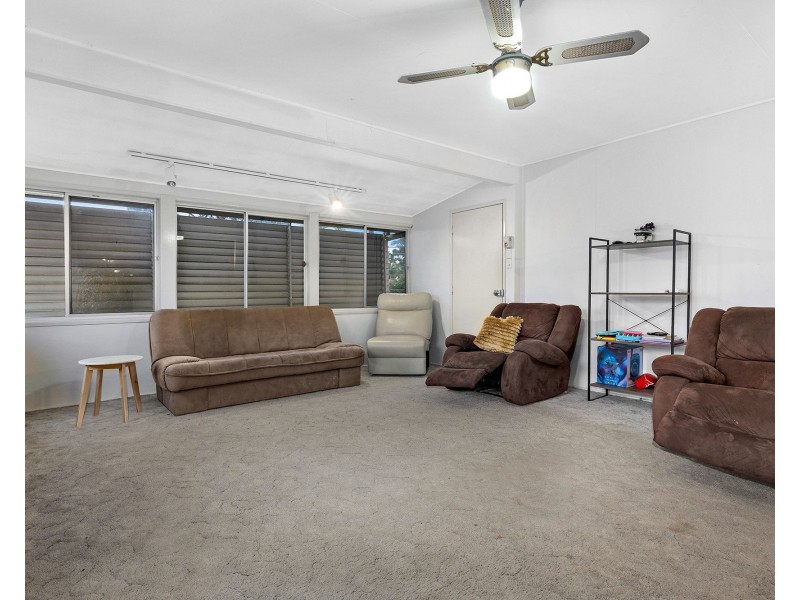 1 Prenter Crescent, Kippa-ring QLD 4021