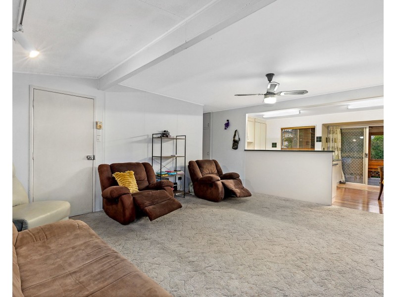 1 Prenter Crescent, Kippa-ring QLD 4021