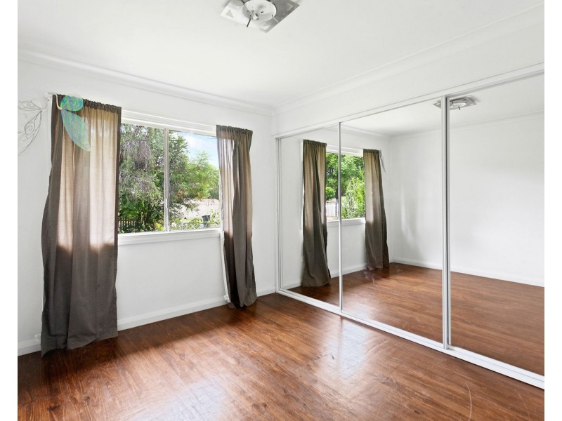 68 Carrington Circuit, Leumeah NSW 2560