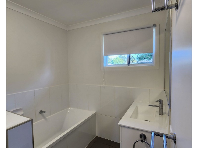 42 Hurst Street, Walkervale QLD 4670