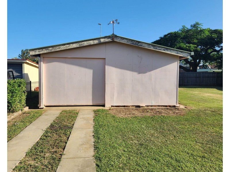 42 Hurst Street, Walkervale QLD 4670