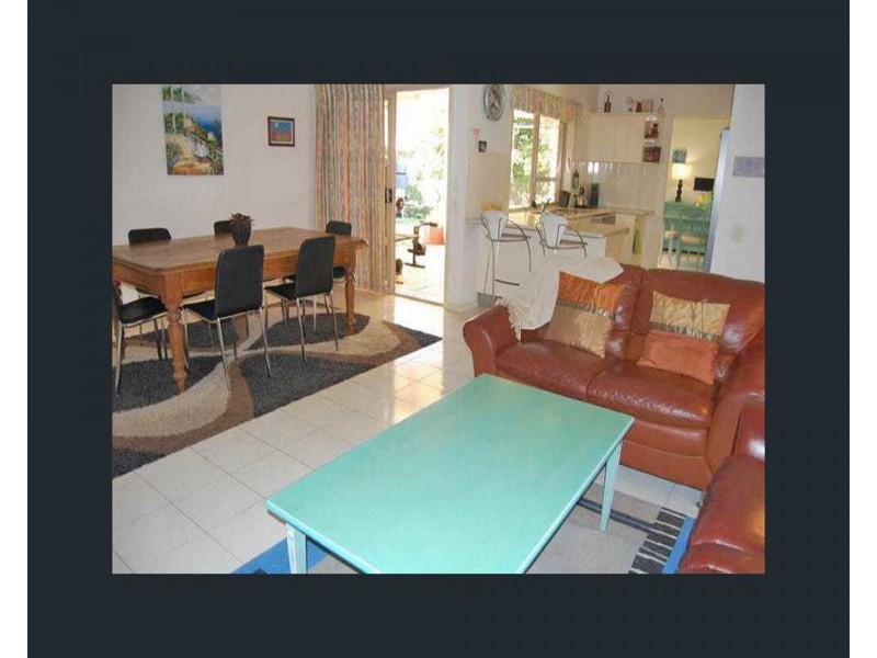 3 Hudson Court, Benowa QLD 4217