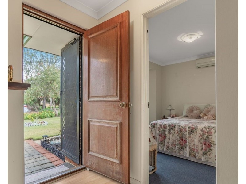 4 Isdell Mews, Waikiki WA 6169