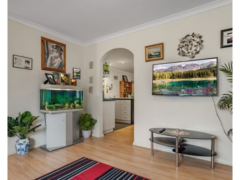 4 Isdell Mews, Waikiki WA 6169
