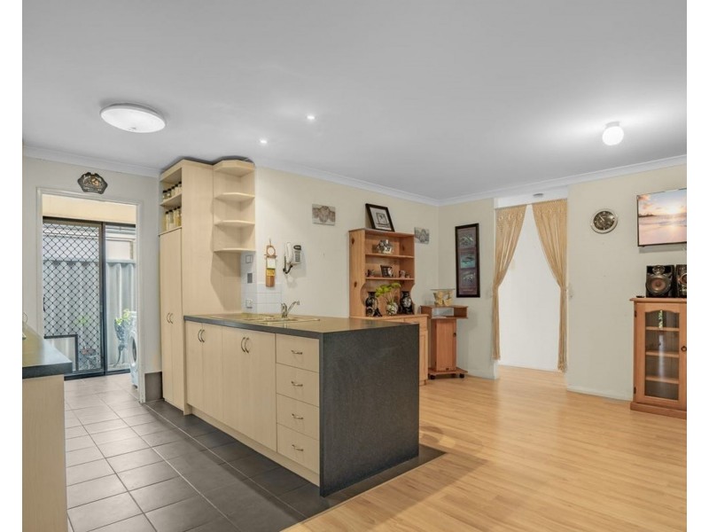 4 Isdell Mews, Waikiki WA 6169