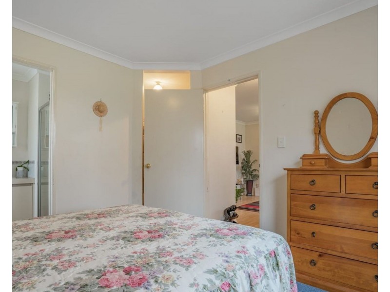 4 Isdell Mews, Waikiki WA 6169