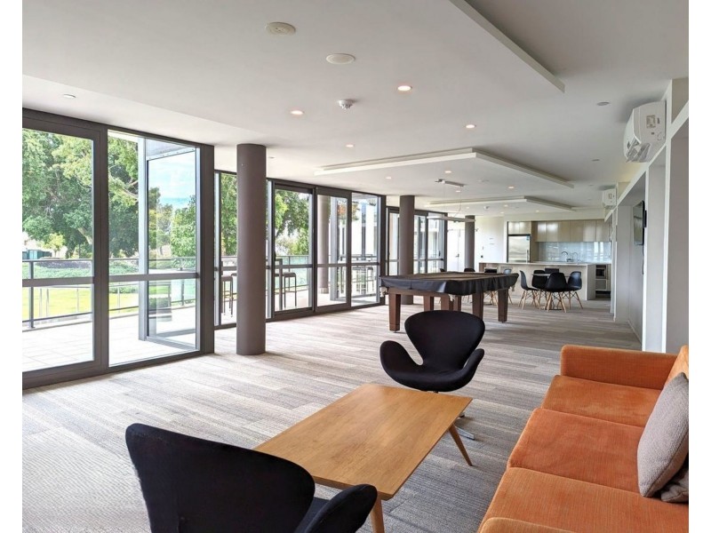 182/3 Homelea Court, Rivervale WA 6103