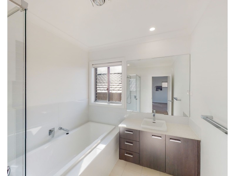 32 Roman Street, Leppington NSW 2179