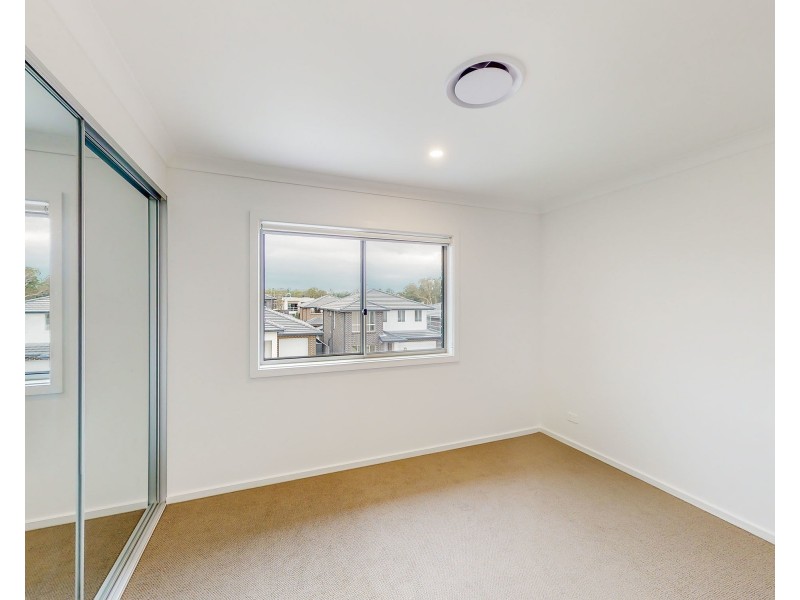 32 Roman Street, Leppington NSW 2179