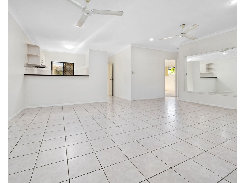 21/190-194 Irene Street, Mooroobool QLD 4870
