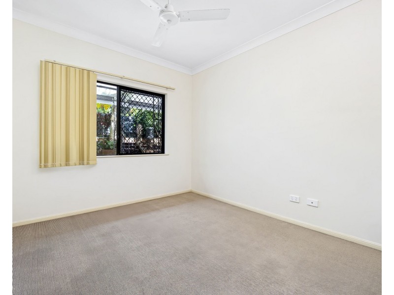 21/190-194 Irene Street, Mooroobool QLD 4870