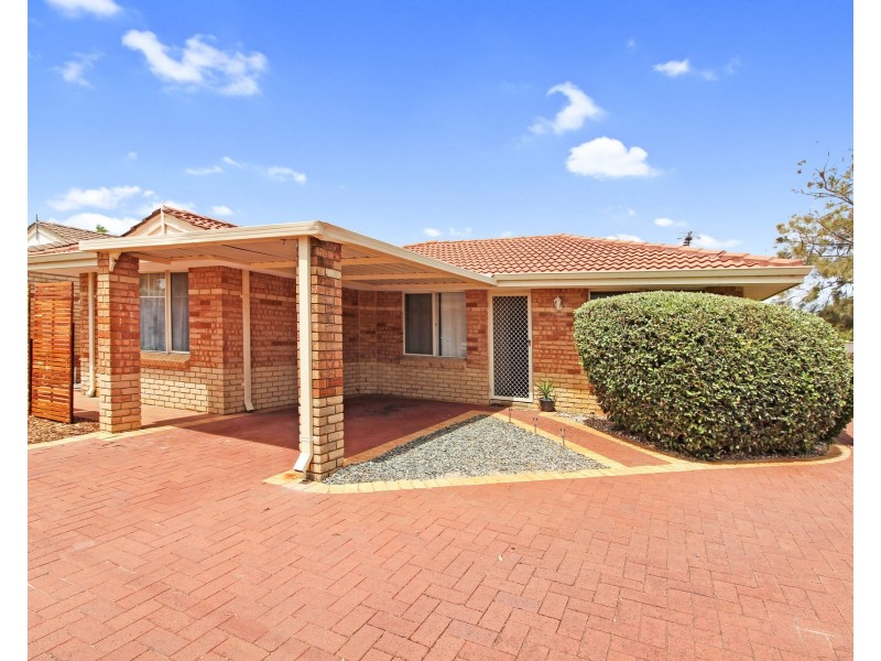 1/2 Dowling Street, Rockingham WA 6168