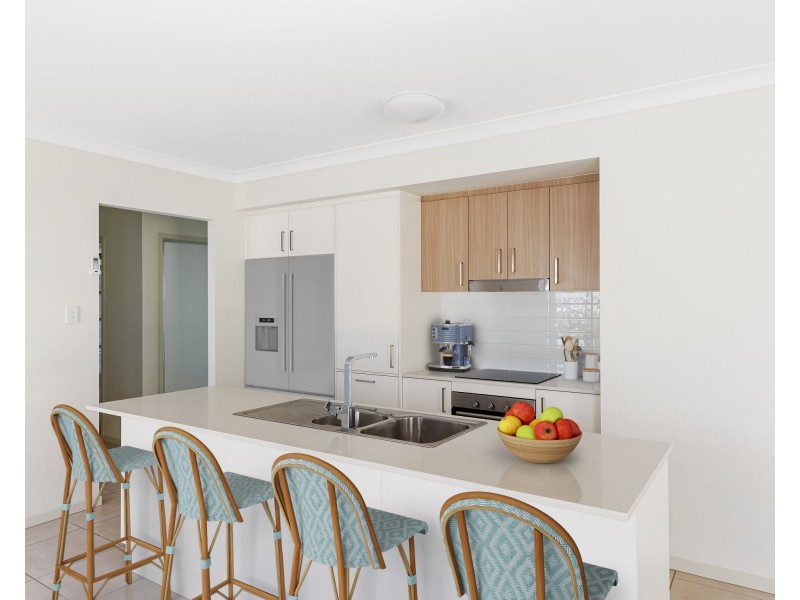 6 Trevorrow Way, Ripley QLD 4306