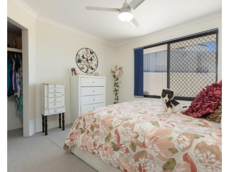 10 Fitzsimmonds Place, Leda WA 6170