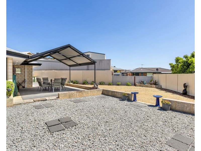 10 Fitzsimmonds Place, Leda WA 6170