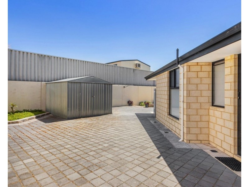 10 Fitzsimmonds Place, Leda WA 6170