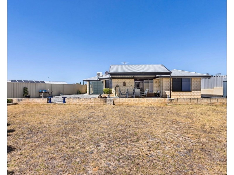 10 Fitzsimmonds Place, Leda WA 6170