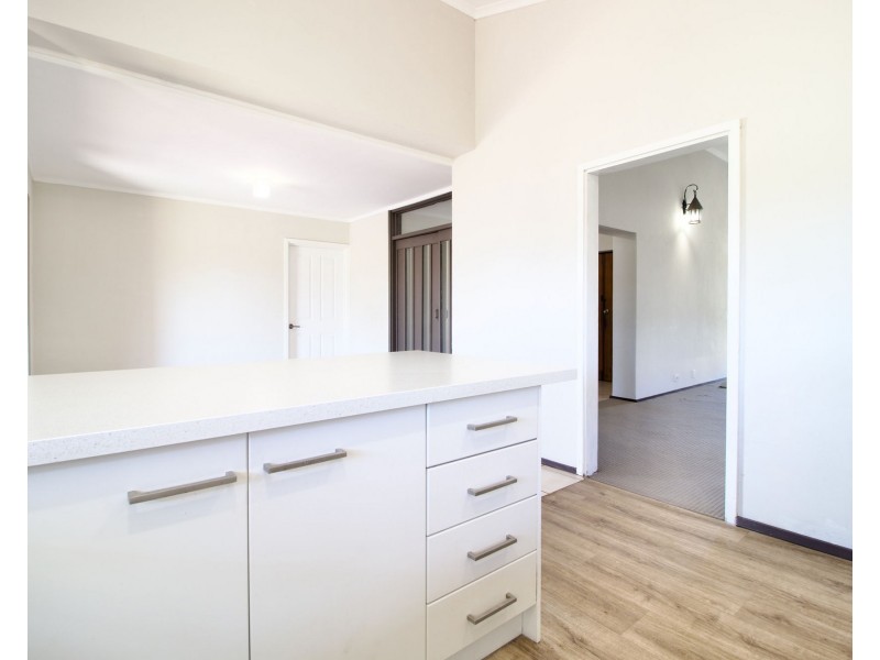 22 Bermuda Road, Safety Bay WA 6169