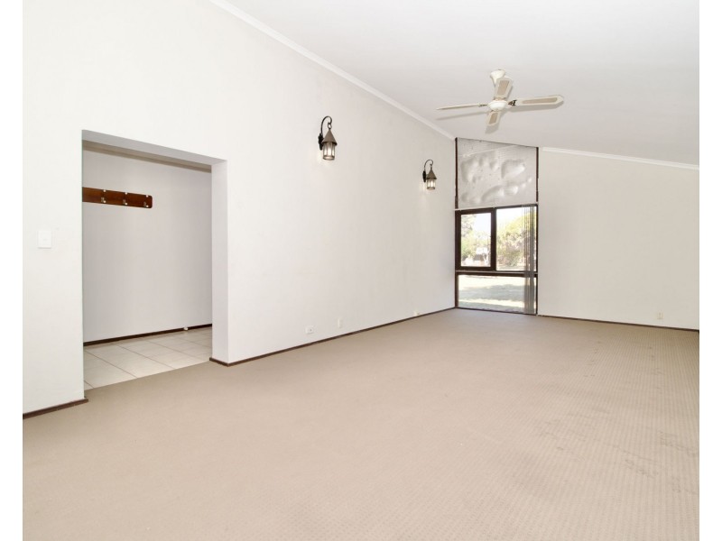 22 Bermuda Road, Safety Bay WA 6169