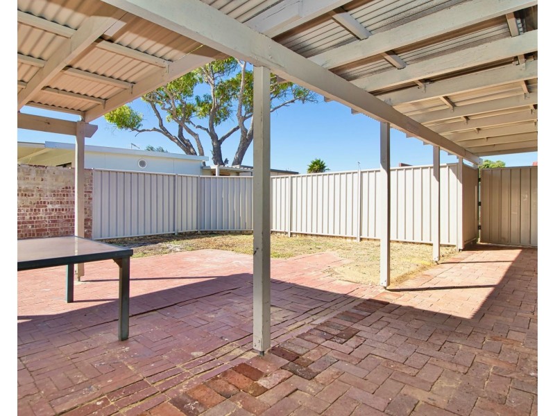 22 Bermuda Road, Safety Bay WA 6169