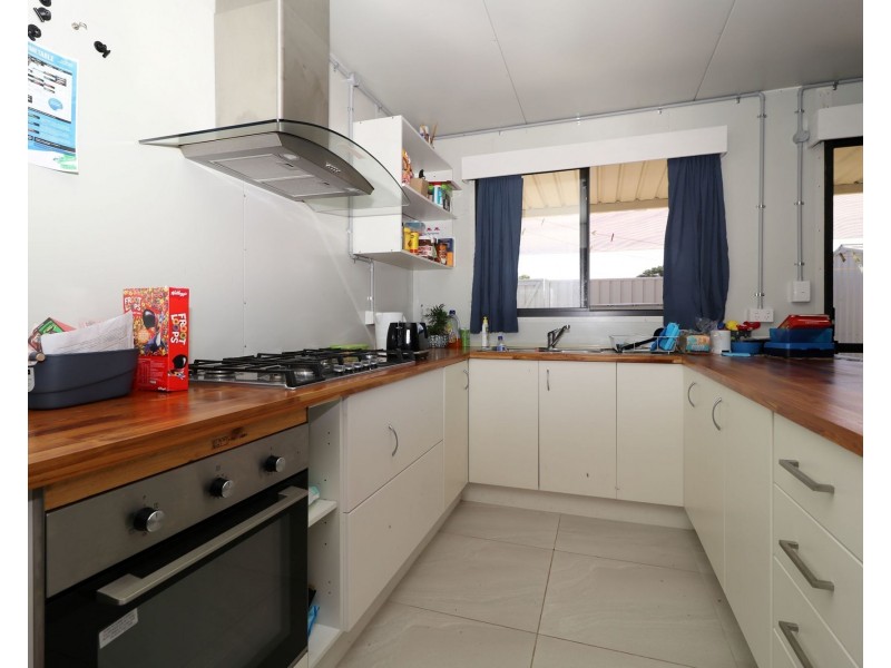 22b Bermuda Road, Safety Bay WA 6169