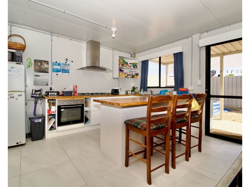 22b Bermuda Road, Safety Bay WA 6169