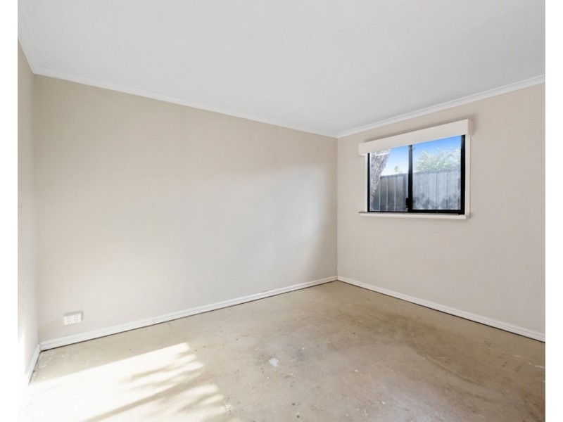 22b Bermuda Road, Safety Bay WA 6169