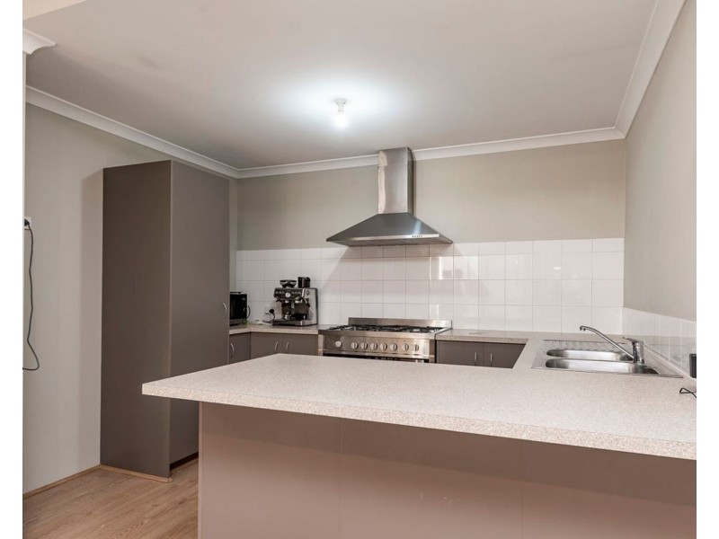 50 Erade Drive, Piara Waters WA 6112