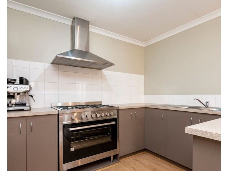 50 Erade Drive, Piara Waters WA 6112