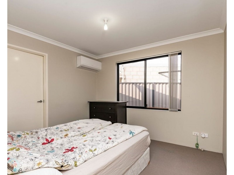 50 Erade Drive, Piara Waters WA 6112