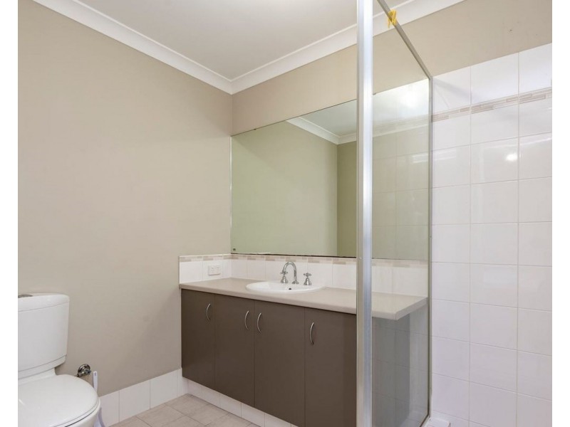 50 Erade Drive, Piara Waters WA 6112