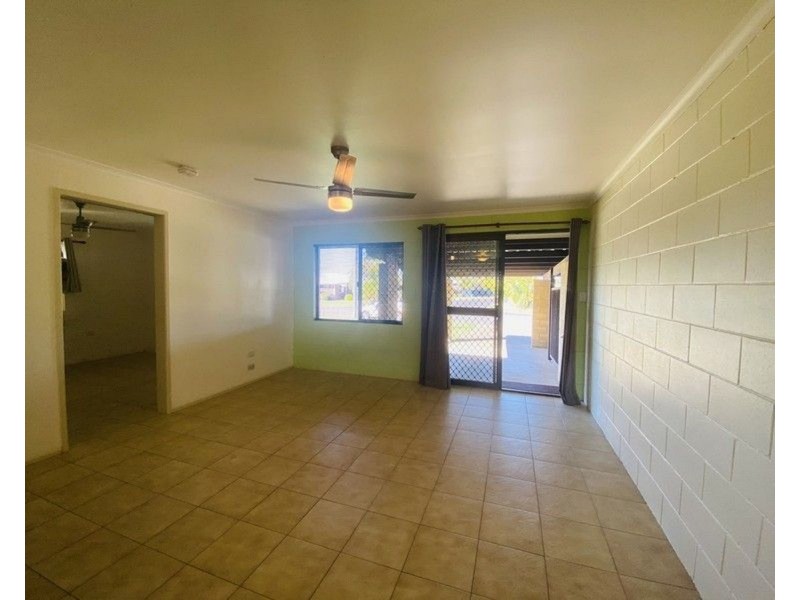 2/7 Bragg Street, Bundaberg East QLD 4670