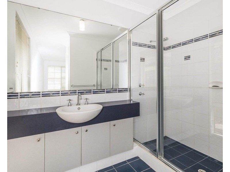 17 Marsdenia Road, Halls Head WA 6210
