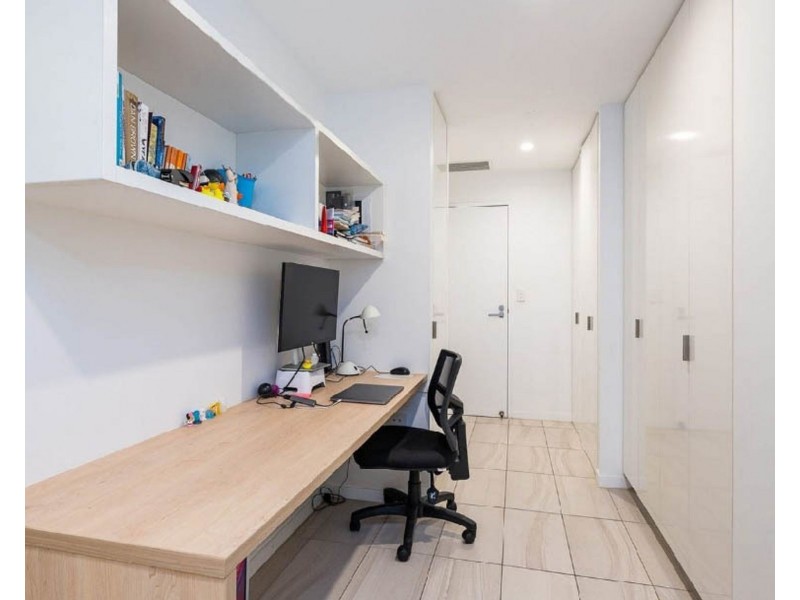 1604/10 Stratton Street, Newstead QLD 4006