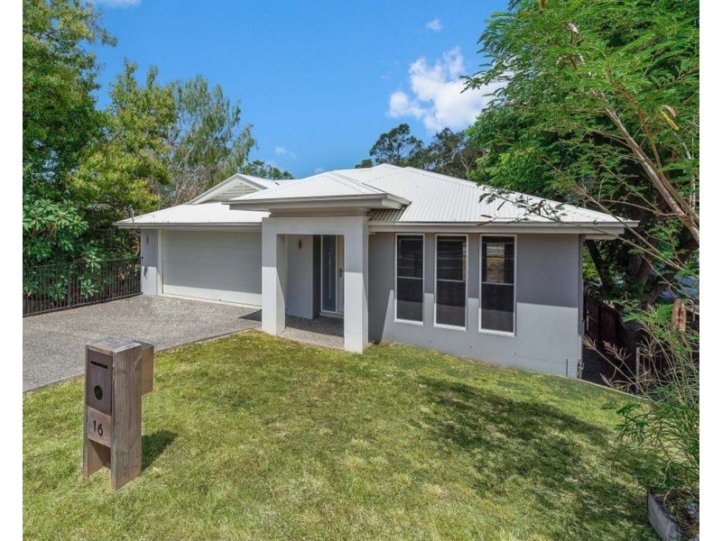 16 Henderson Road, Everton Hills QLD 4053