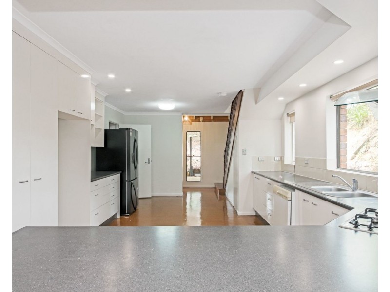 18 Rogers Parade West, Everton Hills QLD 4053