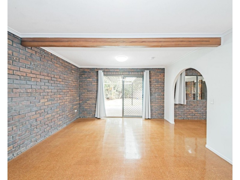 18 Rogers Parade West, Everton Hills QLD 4053